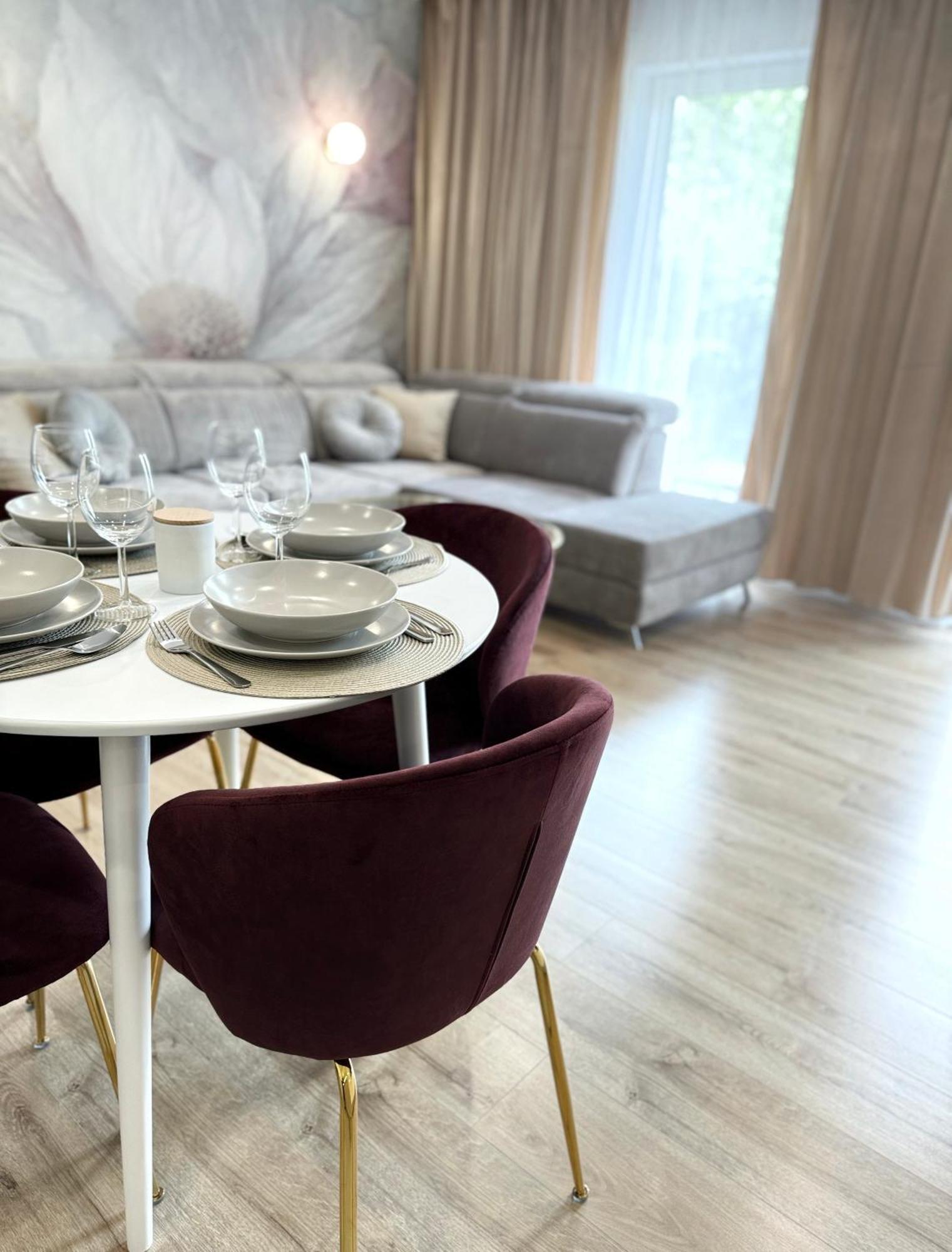 19 Apartament *