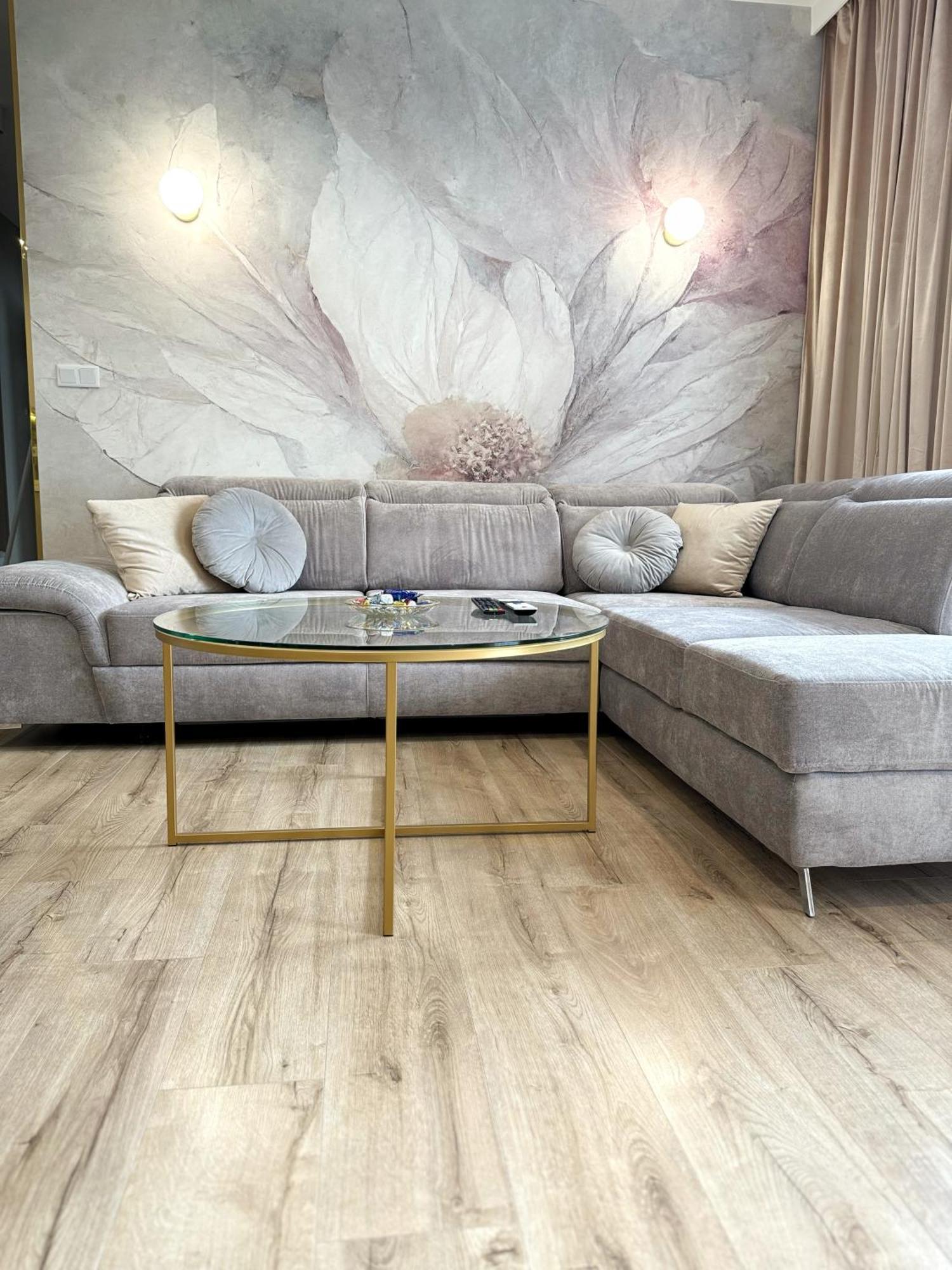 19 Apartament