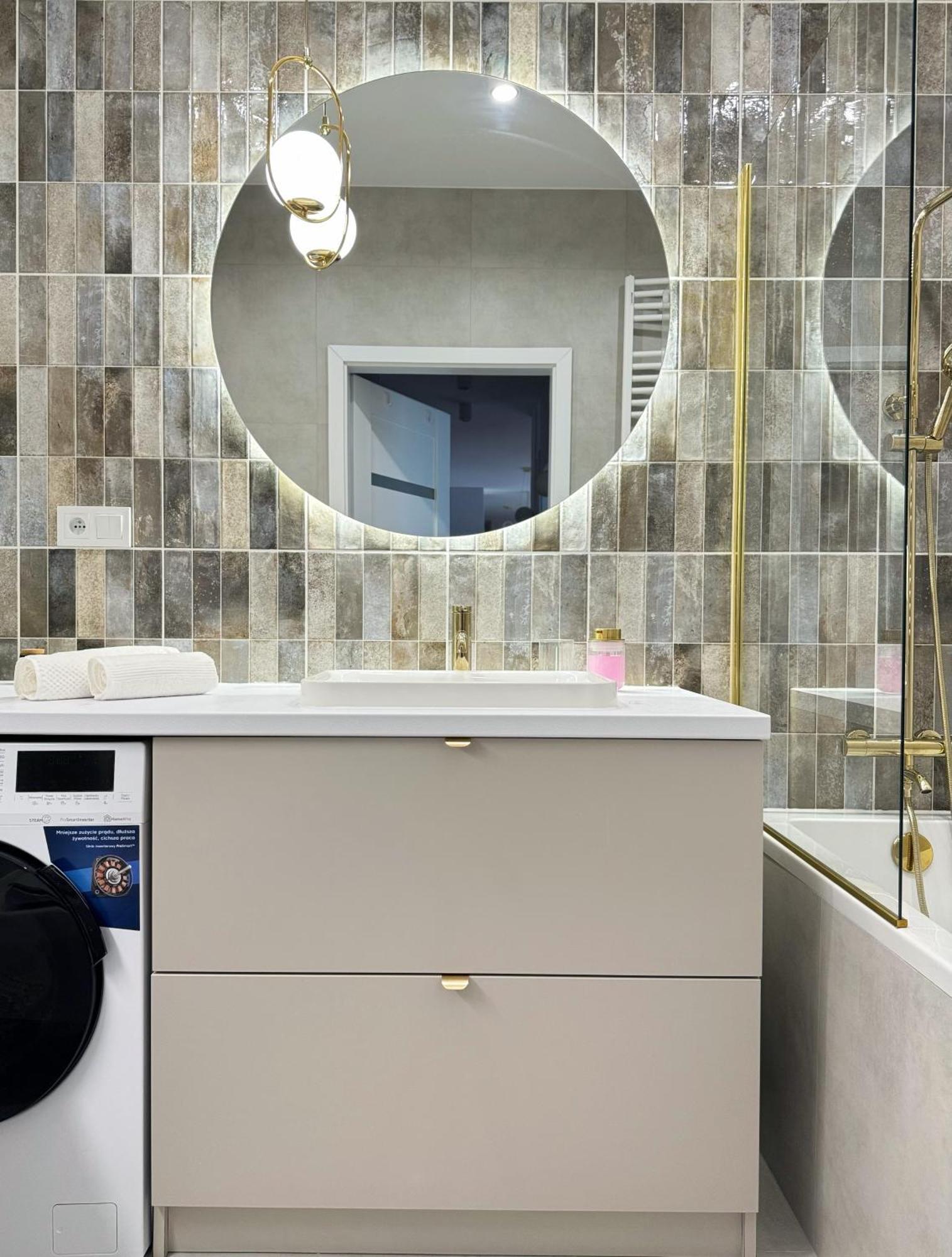 19 Apartament